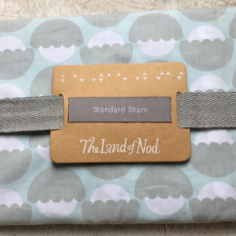 The Land of Nod Standard Sham Well Nested Acorn NWT